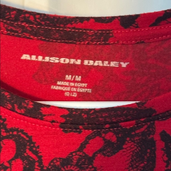 Allison Daley Medium Knit Top Red and Black Floral - Picture 4 of 7